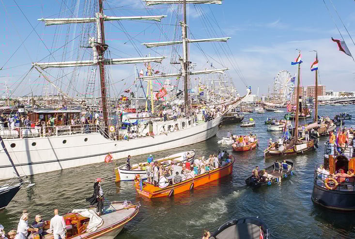 sail-2025-united-by-waves-moderne-schepen
